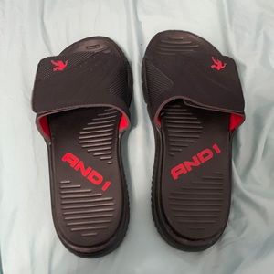 mens size 7 slides *NEVER WORN OUTSIDE*